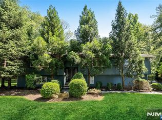 300 Lake Shore Drive, Haworth, NJ 07641