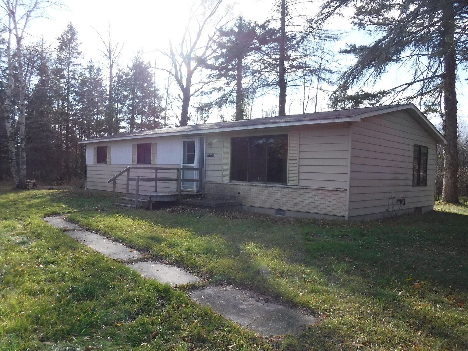 5314 E Black River Rd, Black River, MI 48721 | Zillow