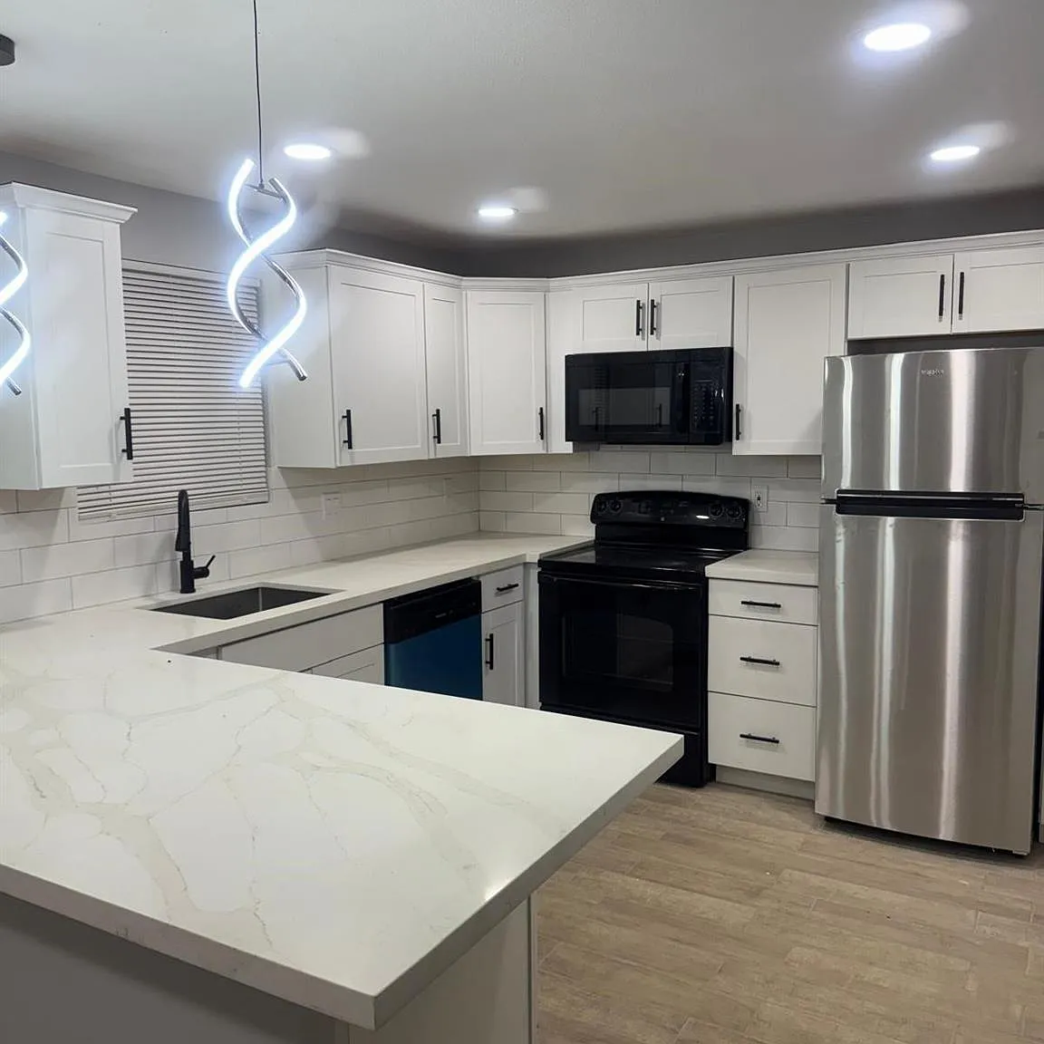 2 bed, 1.0 bath, 850 sqft, $1,275 — Photo 1