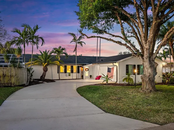 4303 Elm Avenue, Palm Beach Gardens, FL 33410