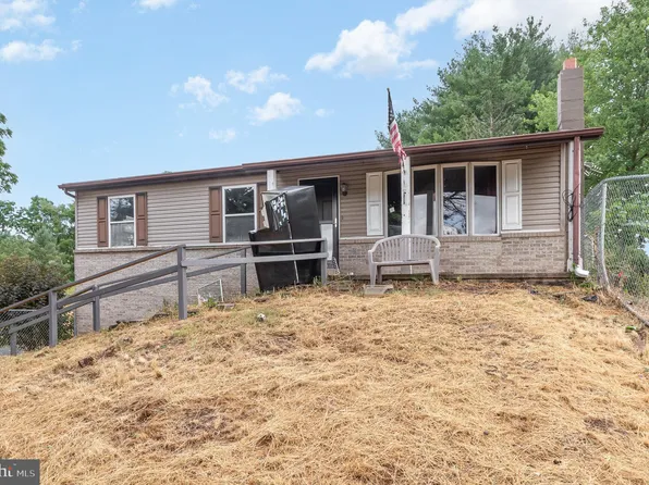 100 Creek Rd, Halifax, PA 17032