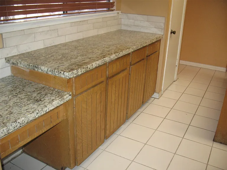 6030 Gallant Forest Dr — Photo 21