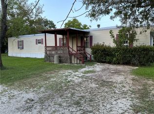 904 Deborah St, Groesbeck, TX 76642