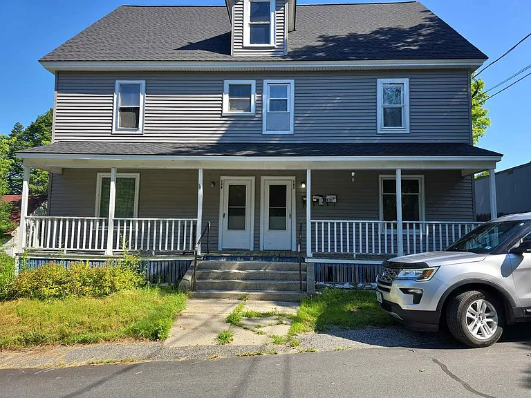 147 Laurel St — Photo 15