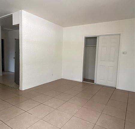 2nd image of 5321 NE 18th Ave Unit 2