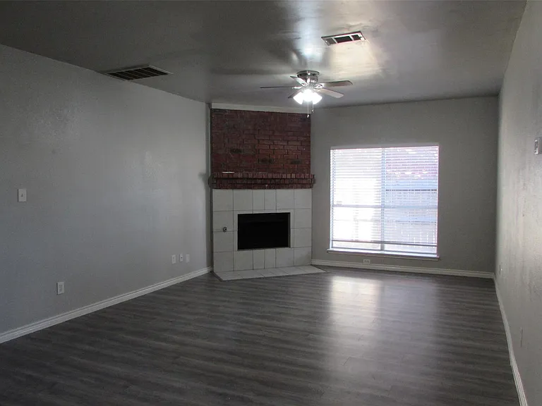 1509 Alamosa Dr — Photo 9