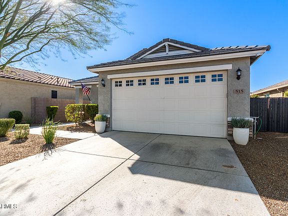 3rd image of 515 E Pasaro Dr