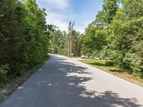 4th image of 10517 Acorn Dr