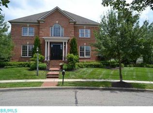 7777 Cromwell End, New Albany, OH 43054