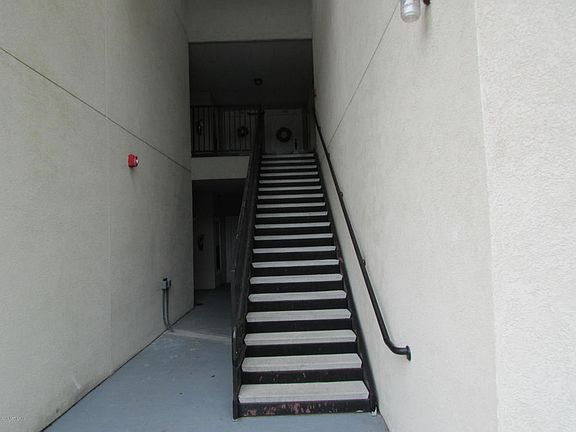 3rd image of 6093 Maggies Cir Unit 114
