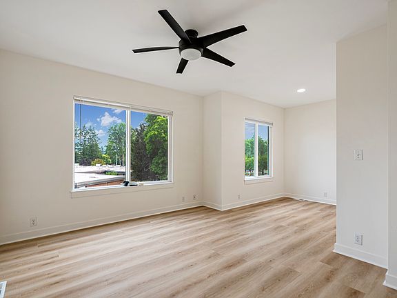 5th image of 510 Newport Way NW