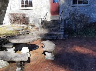 100 Arbor Ln, HENDERSONVILLE, NC 28791