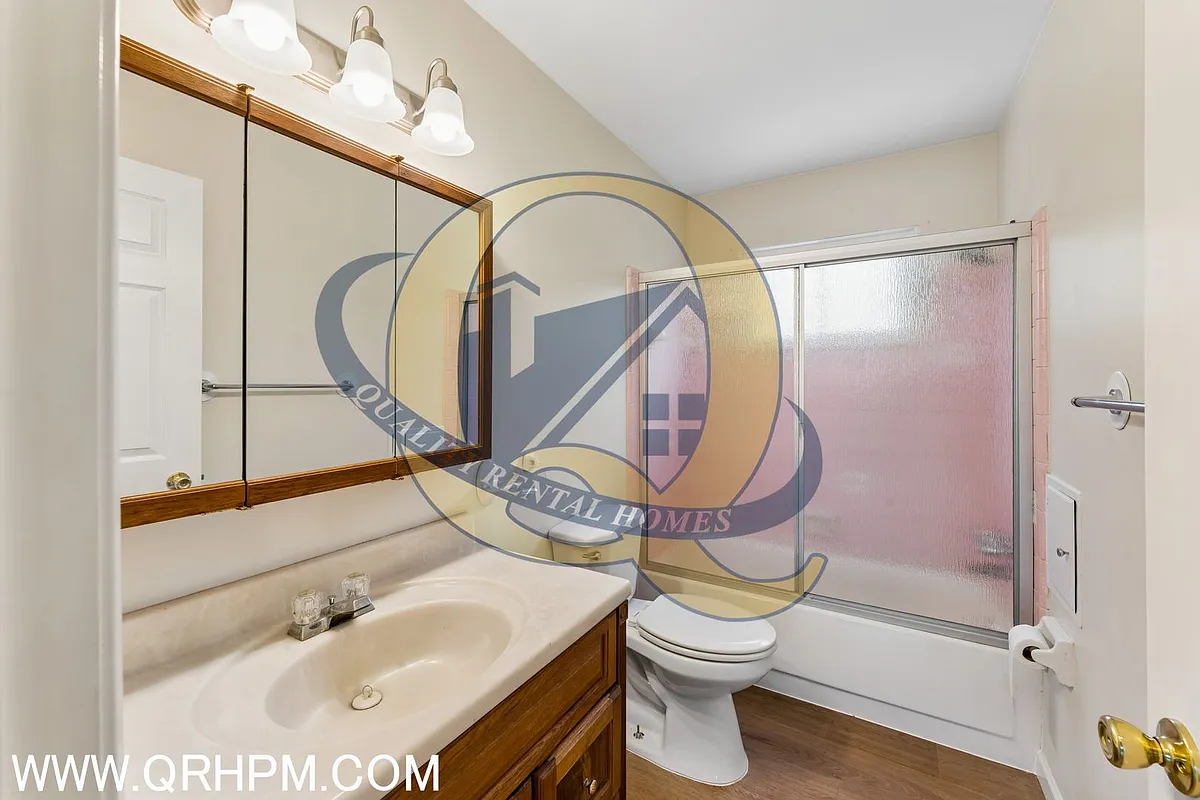 Building Photo - 6363 Bluejay Dr