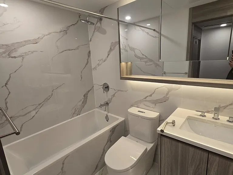 18 Esther Shiner Blvd #2011 — Photo 23