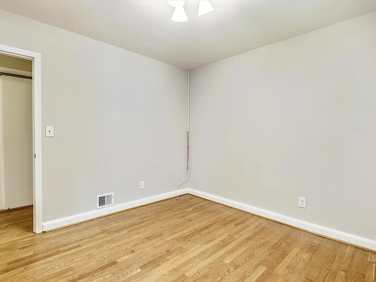 3503 E West Hwy — Photo 10