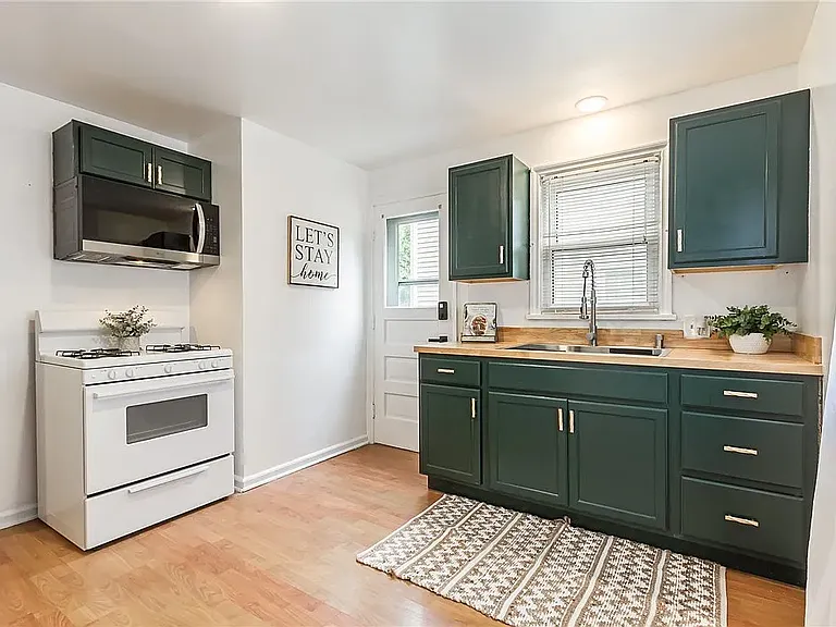 105 Southview Ter — Photo 10