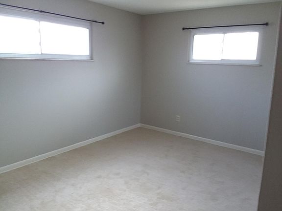 5th image of 318 Iroquois Park Pl