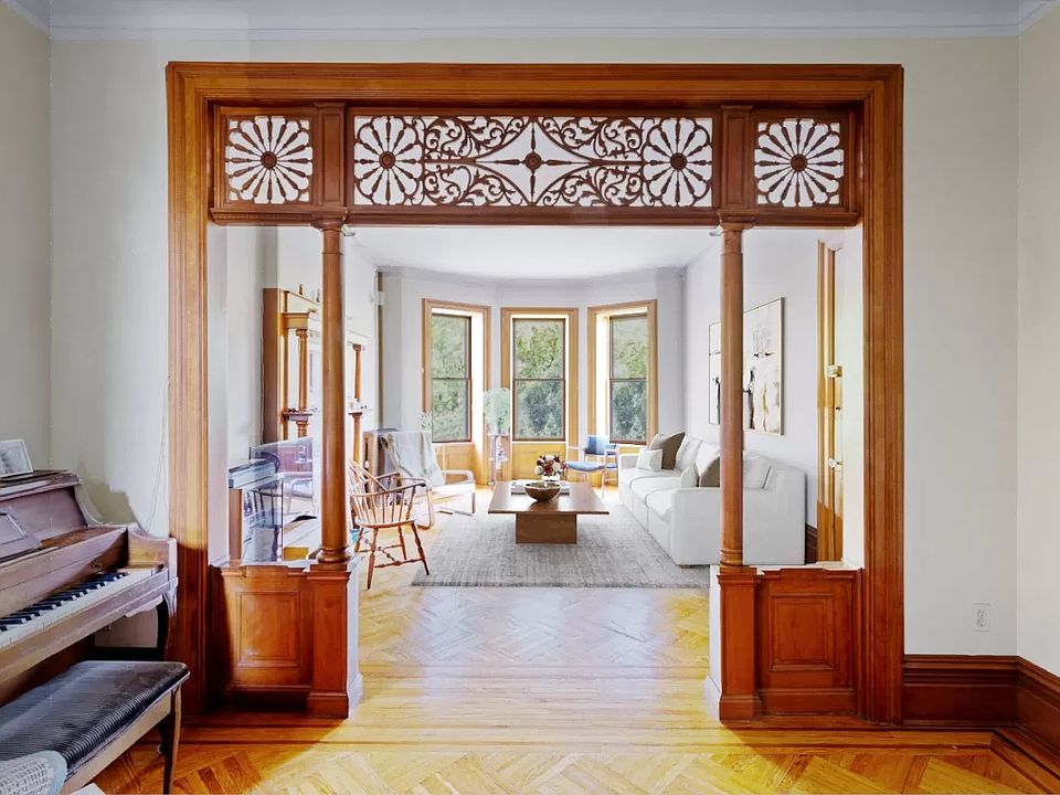 1st image of 156 Prospect Park W APT 2R