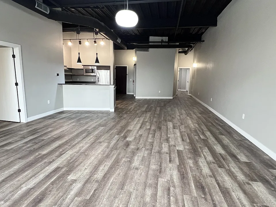 157 S Kalamazoo Mall #406