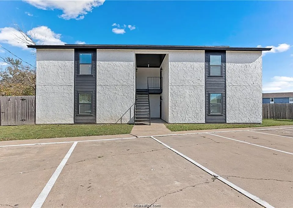 1505 Alpine Cir #A