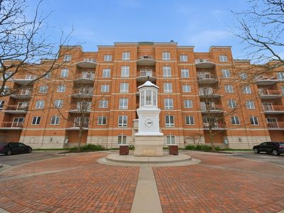 799 Graceland Ave Unit 404A, Des Plaines, IL, 60016