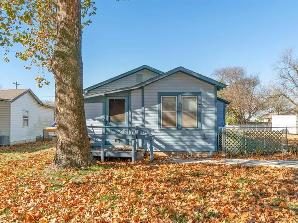 114 S 2nd St, Noble, OK 73068
