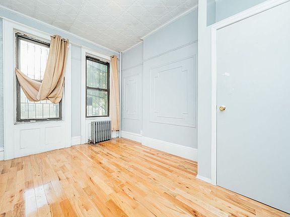 5th image of 25 Kingsland Ave APT 2R