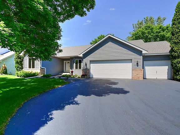 3rd image of 10200 Hilltop Ct