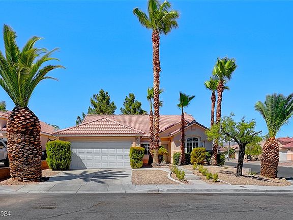 2nd image of 2704 Wild Breeze Ct