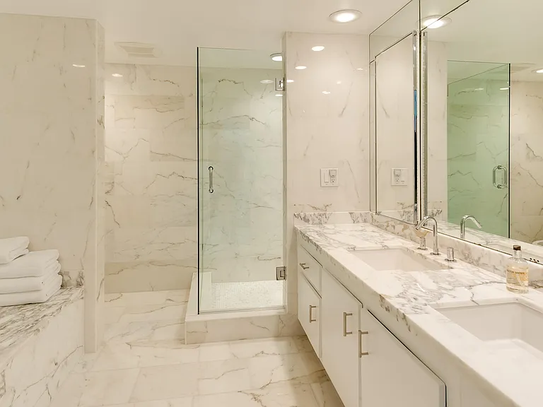 100 Sunrise Ave #404 — Photo 7