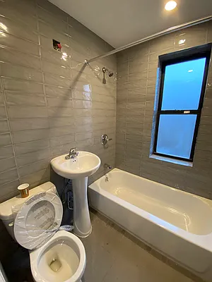 Rented by Level Group | media 21