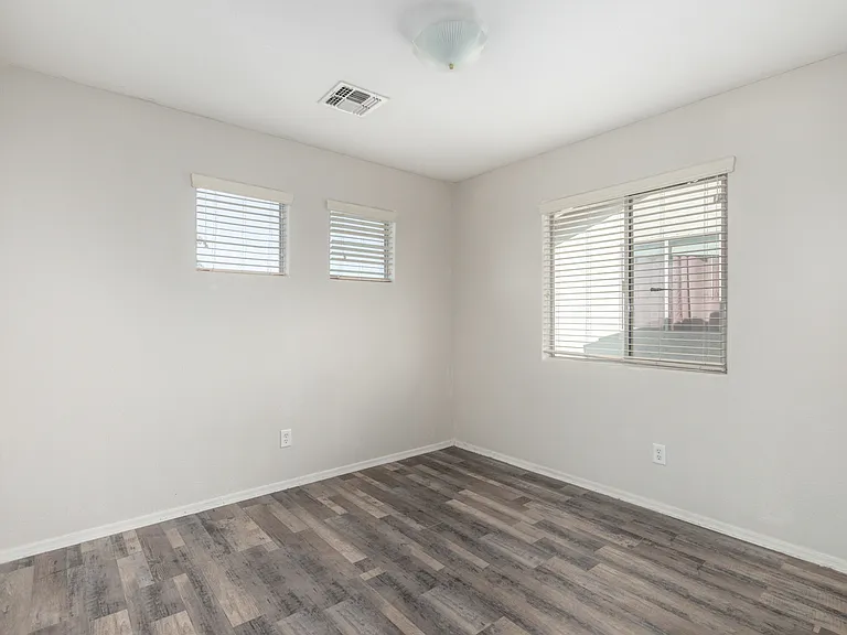 15309 N 146th Ave — Photo 28