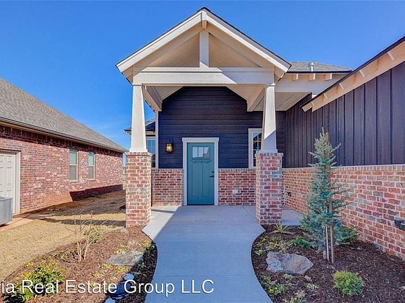 2nd image of 513 Mosswood Dr