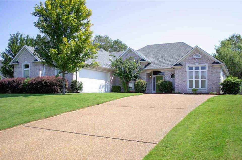 1st image of 268 Broad Meadow Dr