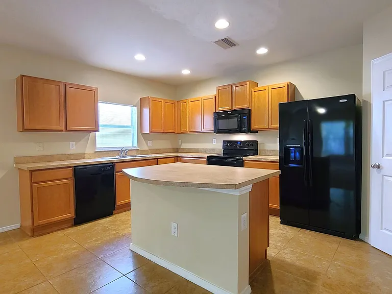4718 Chatterton Way — Photo 13
