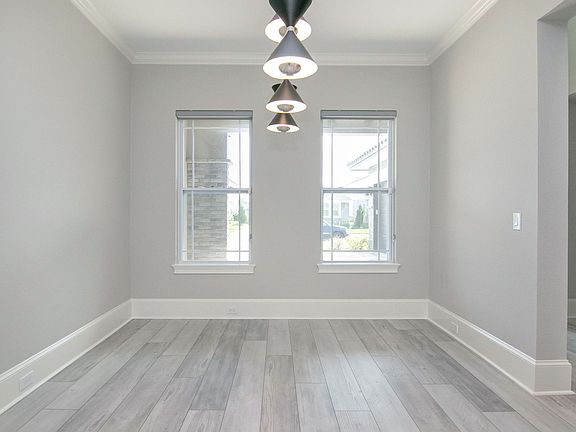 5th image of 9060 Bradleigh Dr