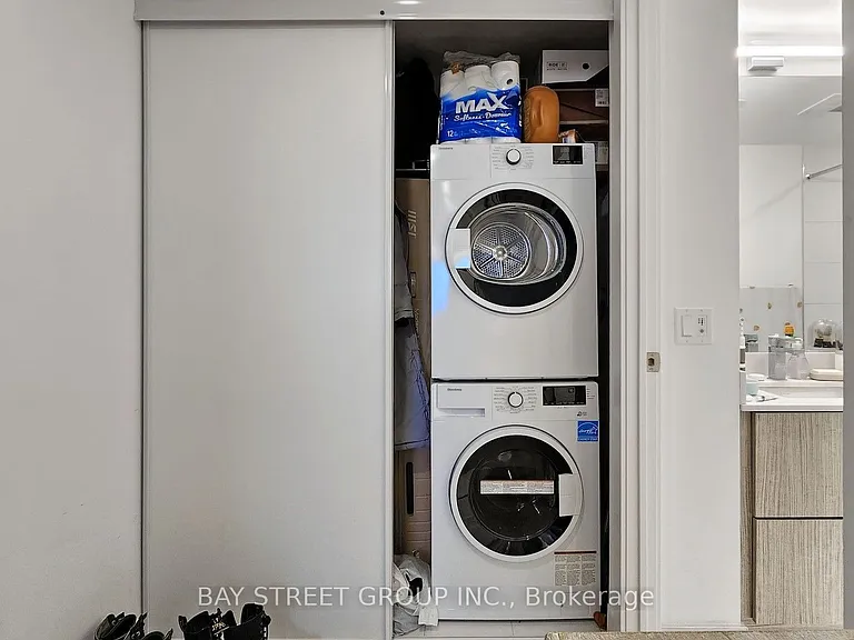 395 Bloor St E #4206 — Photo 9