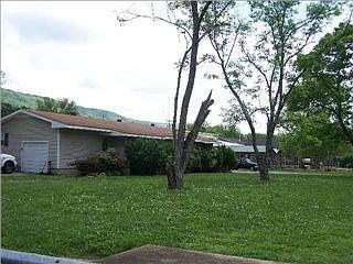 2nd image of 126 Aster Ave