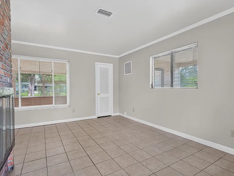 2618 Arlex Dr E — Photo 6