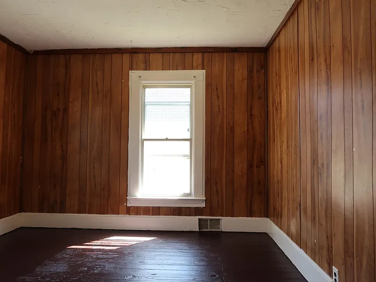 2430 Cudaback Ave #2 — Photo 12