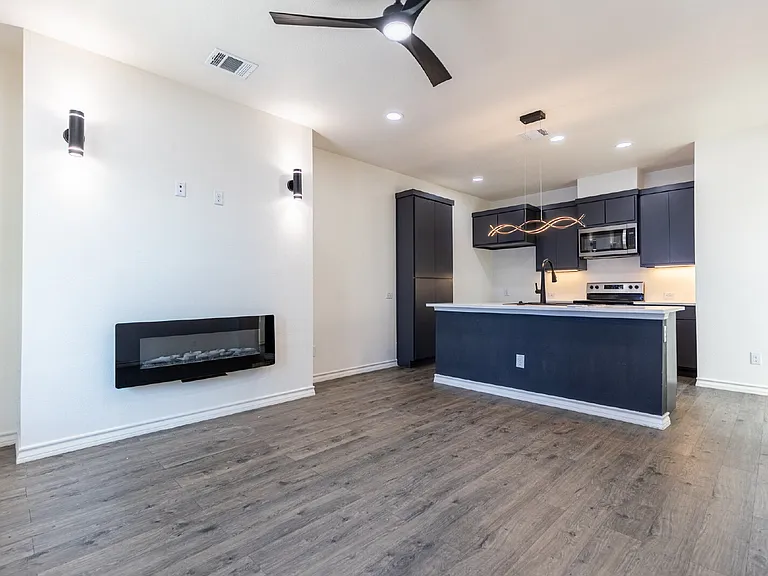 118 Shenandoah St #202 — Photo 19