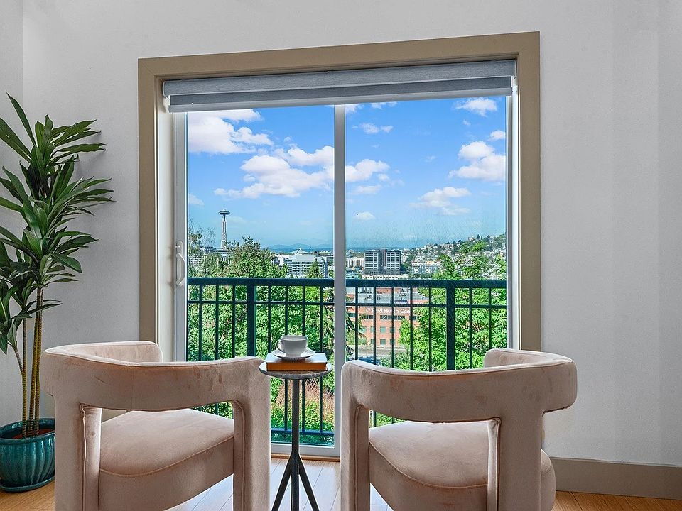 1st image of 745 Bellevue Ave E APT 109