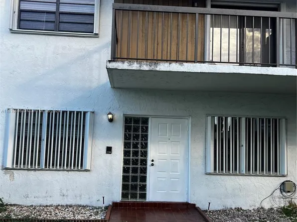 6896 NW 169th St #124G, Hialeah, FL 33015