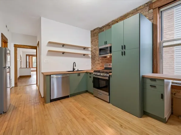 1518 N Kedzie Ave #2, Chicago, IL 60651