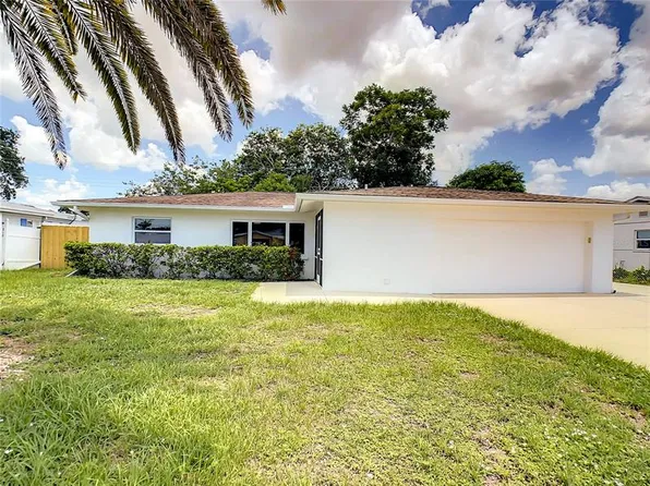 3750 Mundy Ridge Dr, Sarasota, FL 34233
