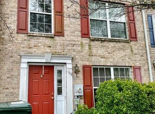 168 Versailles Ct, Newark, DE 19702