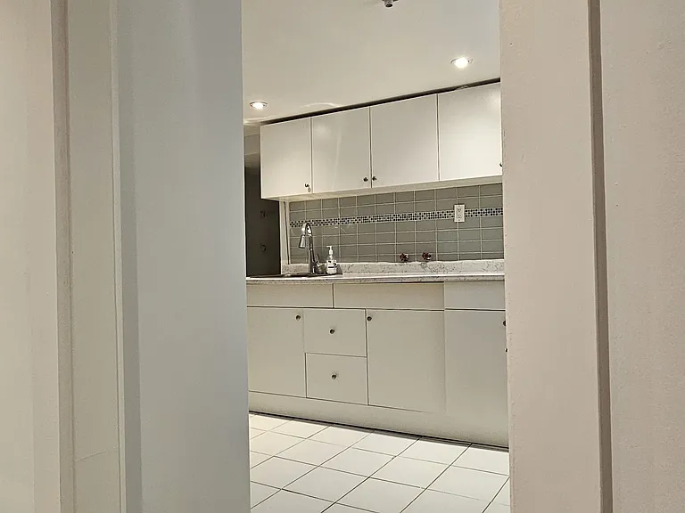 222 Patricia Ave — Photo 12