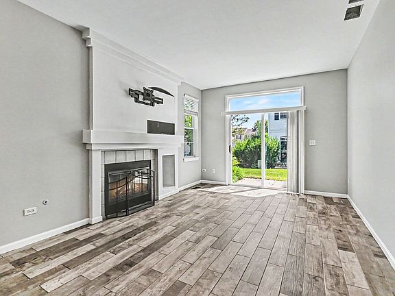 3rd image of 3103 Falling Waters Ln #3103