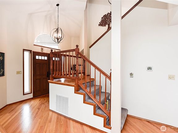 3rd image of 2403 238th Place SE