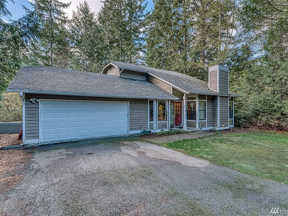 1st image of 7096 Bayview Dr SE